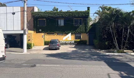 Casa Comercial em Vila Nova Conceição