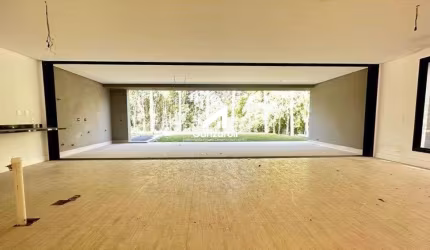 Condomínio Residencial Hípica Max Garden - Casa Alto Padrão em Condomínio - NOVO
