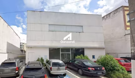 Loja Prédio Comercial e 3 banheiros para Alugar, 629 m²
