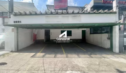Excelente casa comercial (ZCOR2) à venda na Avenida República do Líbano.