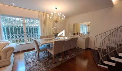 Casa 250m² à Venda