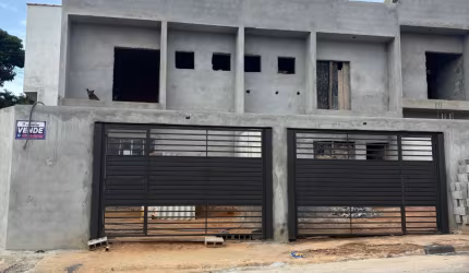 Lindos sobrados novos à venda em Poá