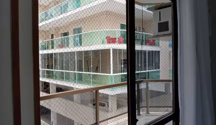 Amplo apartamento mobiliado de 2 quartos no Braga, Cabo frio