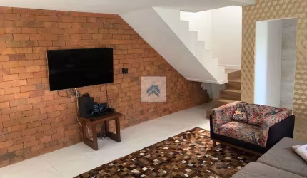 Casa à venda em Cabo Frio, Peró, com 2 suítes, com 127 m²