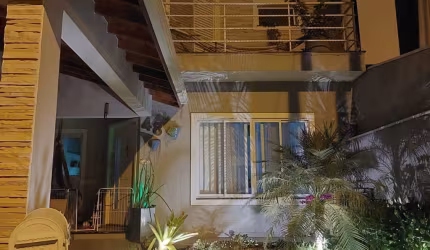 Sobrado à venda em Itaici, condomínio com lazer - Indaiatuba SP - 3 dorms sendo 1 suíte