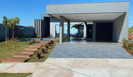 Casa à venda em Porto Rico, Centro, com 3 suítes, com 213 m