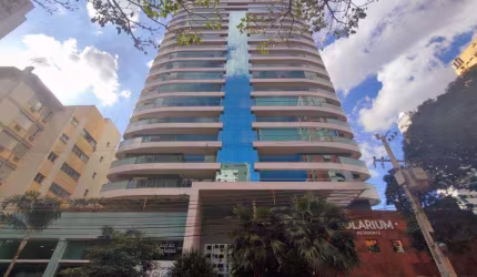 Venda | Apartamento com 207 m , 4 suítes s , 3 vaga s . Zona 01, Maringá
