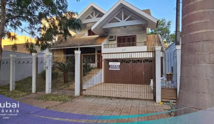 Lindo sobrado estilo clássico à venda, Zona 07, MARINGA - PR