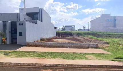 Venda | Ótimo Terreno no Bairro Bom Jardim  Pronto para Construir