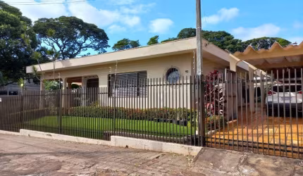 Casa à Venda na Zona 6 em Maringá |Ampla, Bem Localizada e com Ótima Estrutura