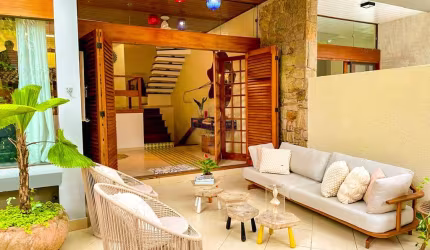 Casa em Condomínio na Praia do Engenho - LOCAÇÃO ANUAL