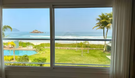 Casa frente ao mar na Praia de Juquehy em Condomínio Fechado - LOCAÇÃO E VENDA