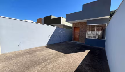 Casa para Venda em Barra do Piraí, Bairro de Fátima, 2 dormitórios, 1 suíte, 2 banheiros, 2 vagas