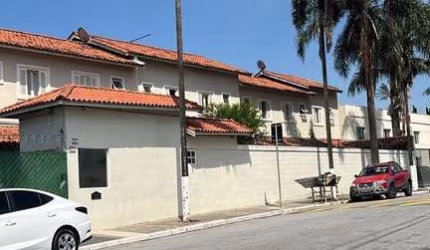 Locação Sobrado R$ 3.000,00 Condomínio Fechado - Parque Rebouças 2 dormitórios 1 vaga