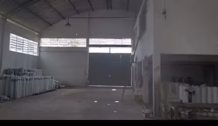 EXCELENTE GALPÃO 1000 M ²