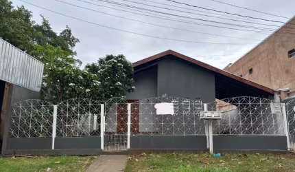 Casa ampla Jardim Pioneiros