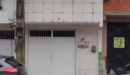 Vendo Excelente Duplex localizado na Rua Cuiabá,bairro João XXIII