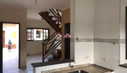 Casa na Prainha com duas suítes com sacada