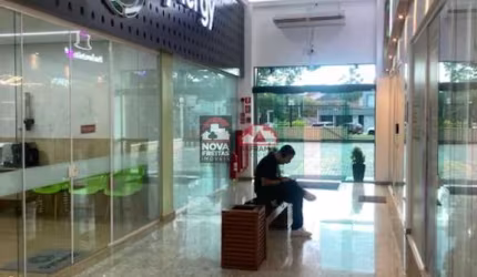 Excelente Oportunidade de Locação - Galeria Esplanada em São José dos Campos!