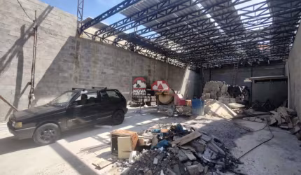 Comercial Galpão em Caraguatatuba