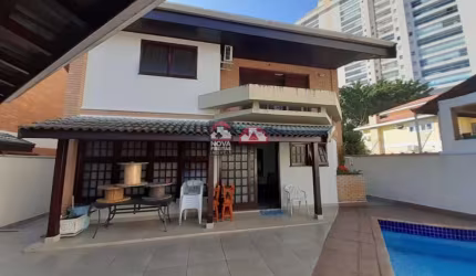 Casa Condomínio em São José dos Campos