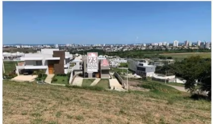 Terreno à Venda no Condomínio Reserva do Parathey ? São José dos Campos/SP