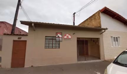 Imóvel com duas casas à venda ? Entradas independentes em Lorena