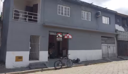 Kitinete à Venda no Bairro Rio do Ouro em Caraguatatuba/SP