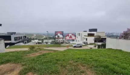 Terreno à Venda com 880 m² no condomínio Reserva do Paratehy, alto padrão no Urbanova, SJC