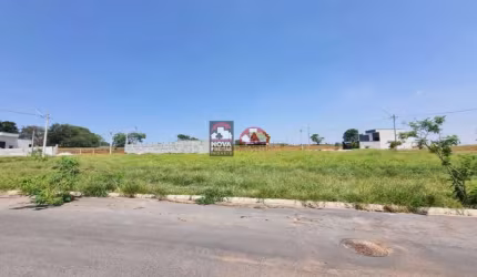 Terreno à Venda no Loteamento Terra Dourada