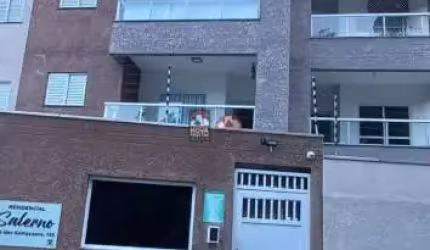 Apartamento com todo conforto com armários embutidos
