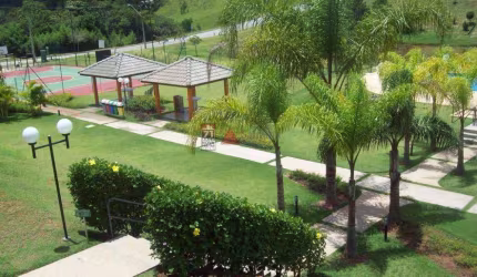 Terreno Padrão em Condomínio em Jambeiro