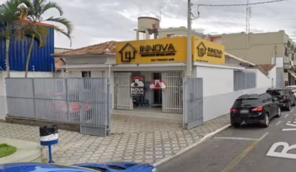 CASA COMERCIAL À VENDA NO CENTRO DE CAÇAPAVA 4 SALAS, RECEPÇÃO E 3 BANHEIROS