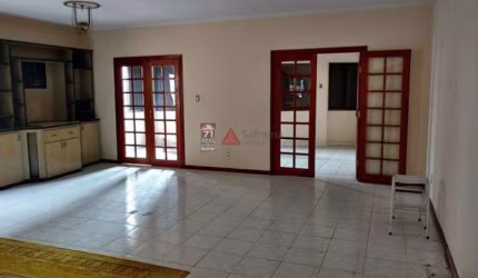 Casa Sobrado Padrão em São José dos Campos
