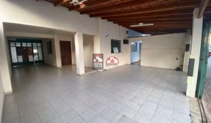 Casas/Sobrados à venda na região central da cidade
