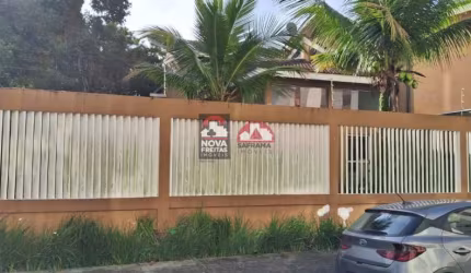 Sobrado à venda porteira fechada!!