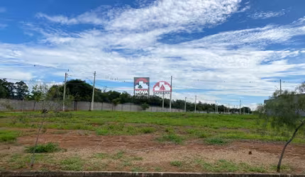 Terreno à Venda no Bosque da Imperatriz