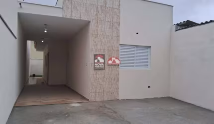 LINDO SOBRADO EM BAIRRO TRANQUILO!.