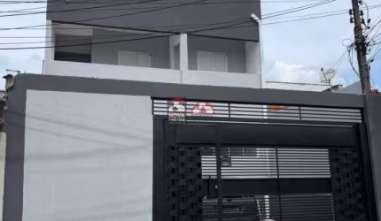 Casa Sobrado Padrão em São José dos Campos