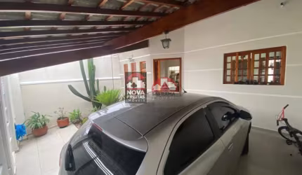 Casa Padrão em Jacareí