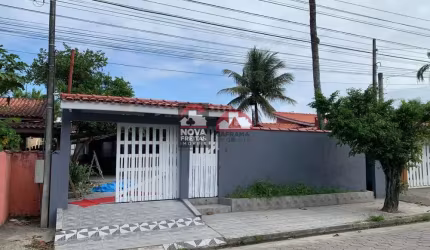 Casa Padrão em Caraguatatuba