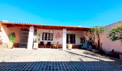 Casa Padrão em Caraguatatuba