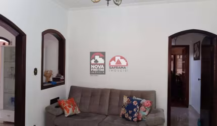 Casa Sobrado Padrão em São José dos Campos