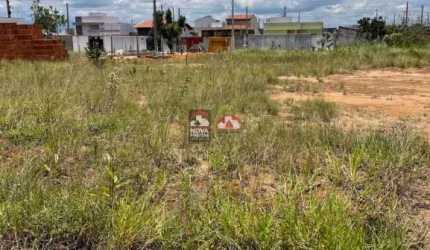 Terreno à Venda no César Park