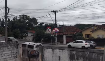 Casa à Venda no Alto do Tabaú - Pindamonhangaba