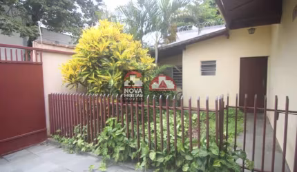 Casa Sobrado Padrão em Pindamonhangaba