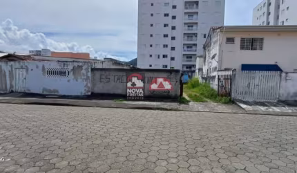 Área na Martim de Sá próximo da praia