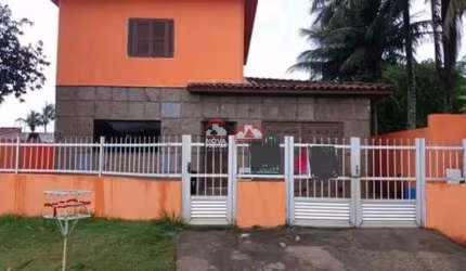 SOBRADO COM EDÍCULA