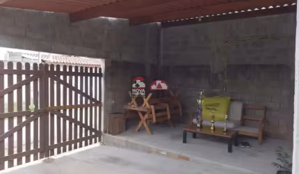 Casa com dois dormitórios aceita  financiamento