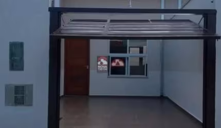 Casa com 2 dormitórios com ótimo acabamento!